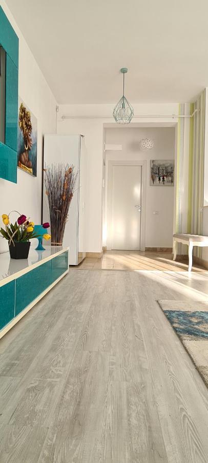 Apartament Blue Sea นาโวดาริ ภายนอก รูปภาพ